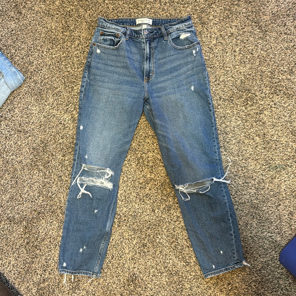 Abercrombie Curve Love Mom High Rise